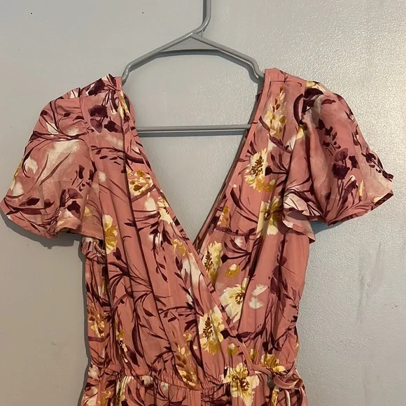 Floral pant/Romper - Picture 2 of 3